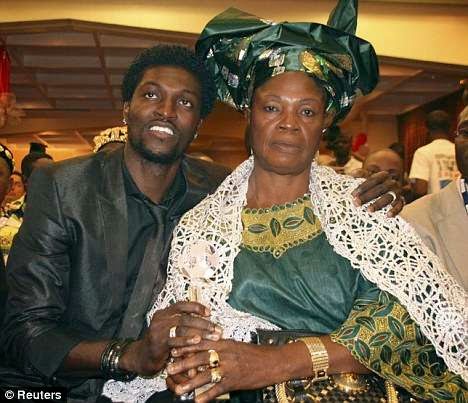 Adebayor-and-mum