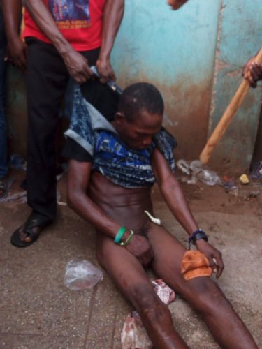 Nigerian Thief Who Makes His Snake Swallow His Loots, Nabbed In Benin, Edo State